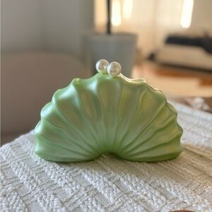 Elegant Green Clutch with Pearl Accent